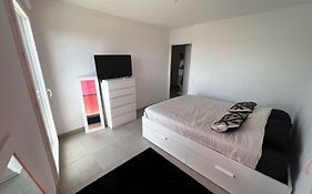 T3 Cosy, Neuf Et Ensoleille
