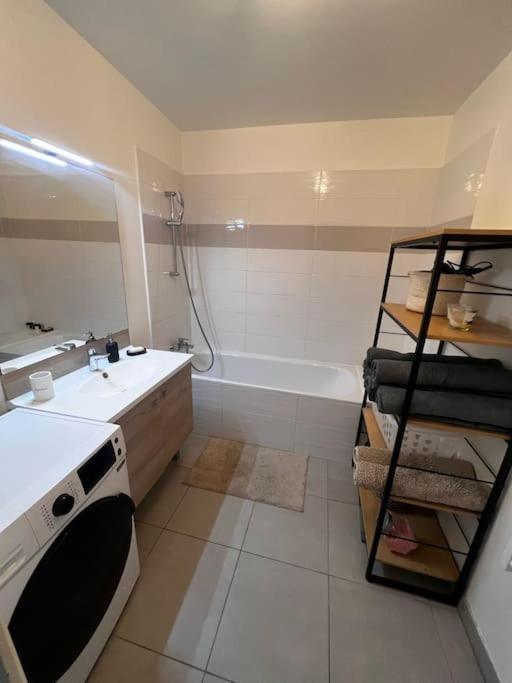 Appartement T3 Cosy, Neuf Et Ensoleille à Marseille Extérieur photo
