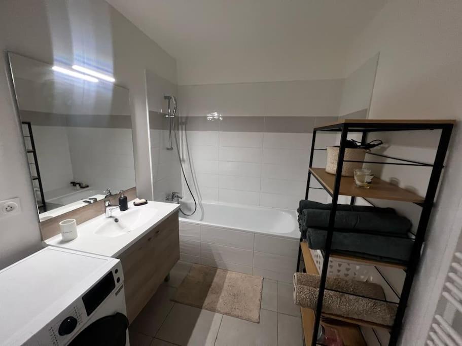 Appartement T3 Cosy, Neuf Et Ensoleille à Marseille Extérieur photo